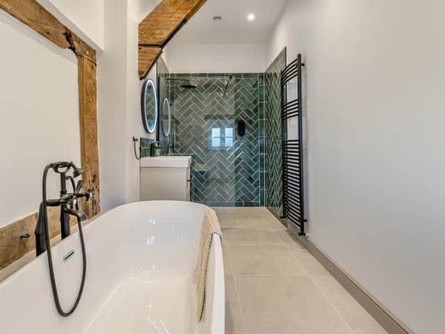 Bathroom | The Farmhouse, Church Stretton