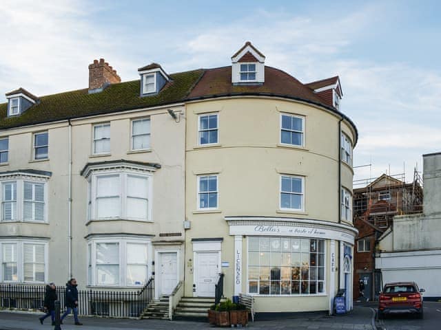 Exterior | Seagulls Lookout, Weymouth