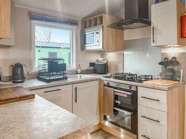 Kitchen area | Apricus Lodge, Ashbourne