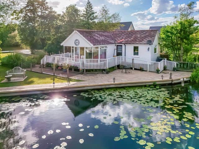 Exterior | Noosa Sound, Horning
