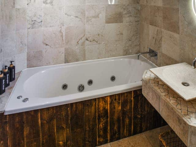 Bathroom | The Wilderness Retreat, Dunston