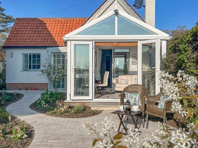 View | Quayside Cottage - The Quays, Waldringfield
