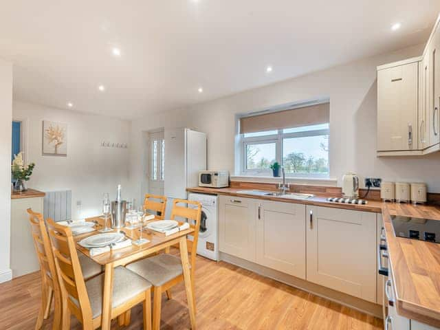 Kitchen/diner | The Hideaway - Holding Holiday Homes, Hogsthorpe