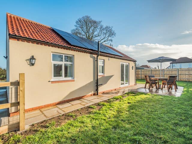 Exterior | The Hideaway - Holding Holiday Homes, Hogsthorpe