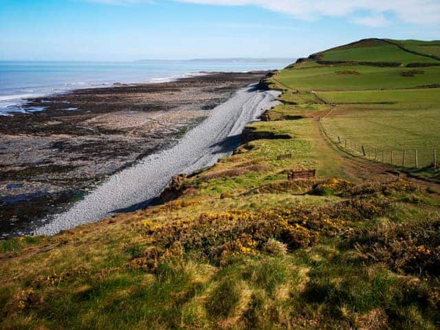 Surrounding area | Drift Away, Westward Ho