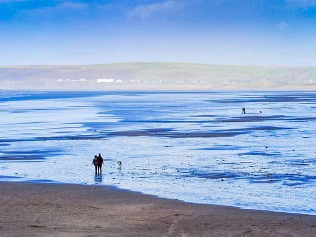 Surrounding area | Drift Away, Westward Ho