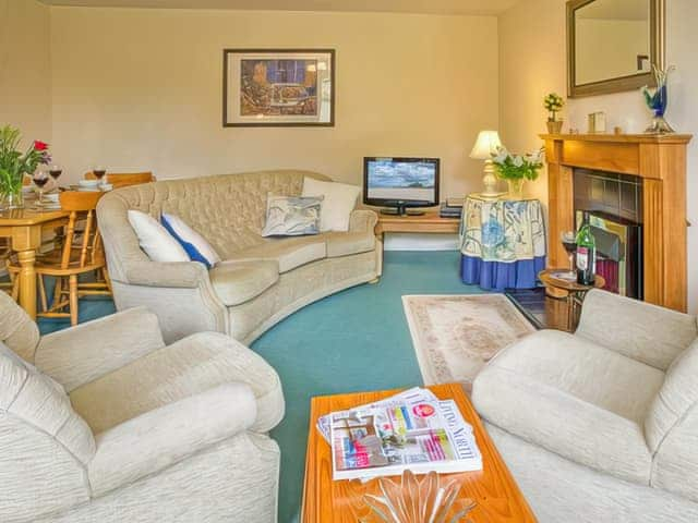 Living area | Shepherd&rsquo;s Cottage - Elwick Farm Holiday Cottages, Belford