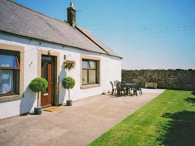 Exterior | Shepherd&rsquo;s Cottage - Elwick Farm Holiday Cottages, Belford