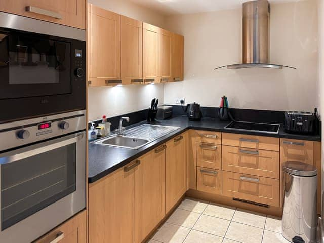 Well equipeed kitchen | Seagull Apartment, Scarborough