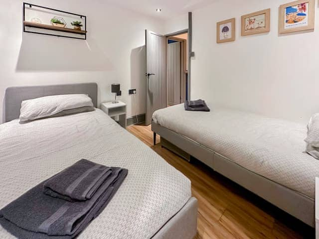 Twin bedroom | Back Pier Cottage, Gorleston-on-Sea- Great Yarmouth - Norfolk