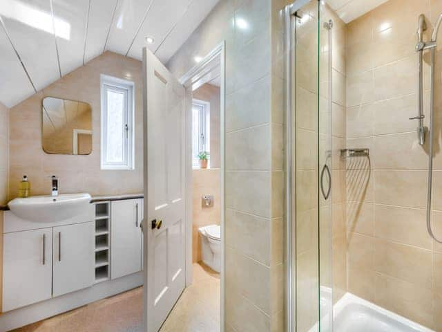 Bathroom | Corner Cottage, Troutbeck Bridge, near Windermere