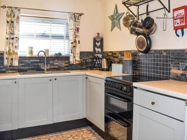 Kitchen | The Dairy - Norfolk Coastal Cottages, Heacham, near Hunstanton