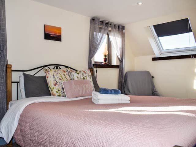 Double bedroom | The Dairy - Norfolk Coastal Cottages, Heacham, near Hunstanton