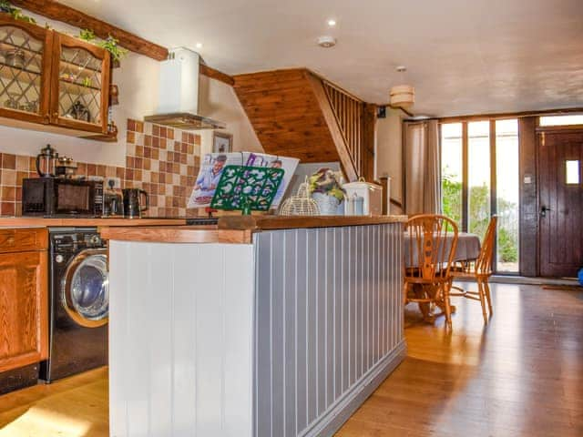 Kitchen | The Old Barn - Norfolk Coastal Cottages, Heacham, near Hunstanton