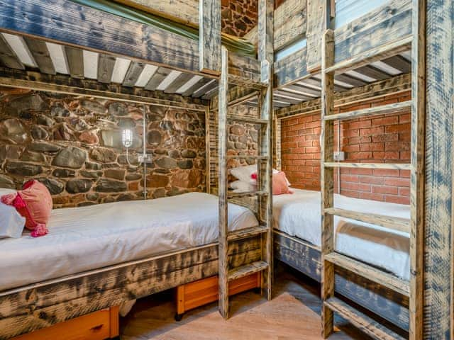 Bunk bedroom | The Barnacle Goose - North Plain Farm, Bowness-on-Solway