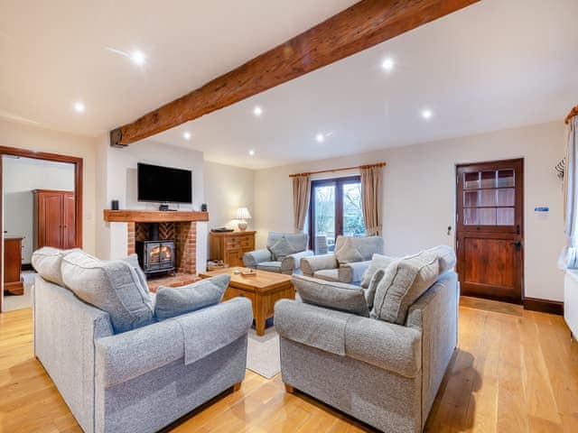 Living area | Woodpecker Barn - Piggyback Barns, Sculthorpe, Fakenham