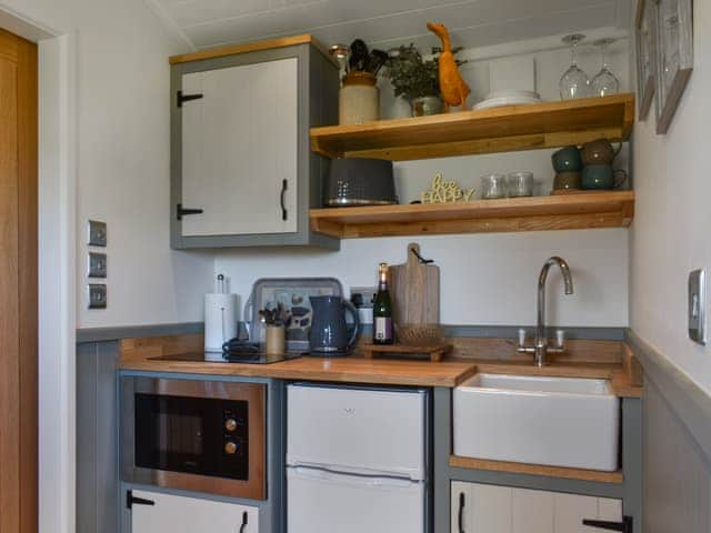 Kitchen | Meadows View Shepherd&rsquo;s hut, Cockermouth