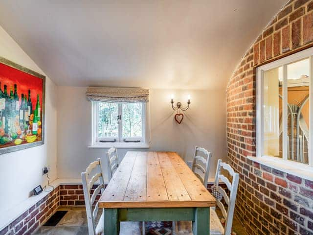 Dining Area | Weaversden Oast, Cranbrook, near Maidstone