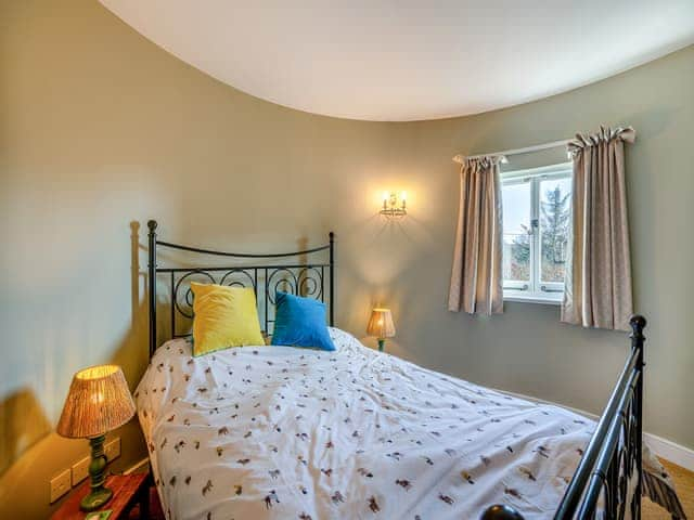 Double bedroom | Weaversden Oast, Cranbrook, near Maidstone