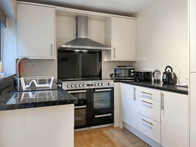 Kitchen | Hollybush Cottage, Buxton