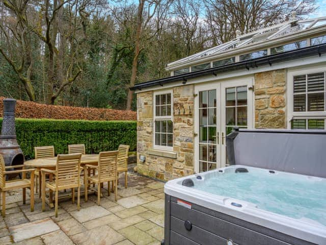 Jacuzzi | Steelclose Cottage - Steelclose Mill, Lintzford, near Rowlands Gill