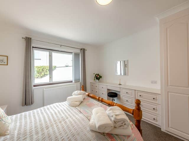 Double bedroom | Lyndhurst, Torquay