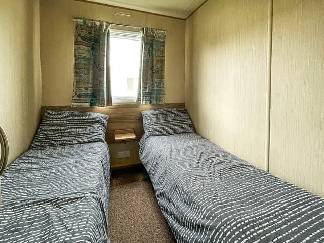 Twin bedroom | Au Bords Du lac - Tattershall Lake, Tattershall