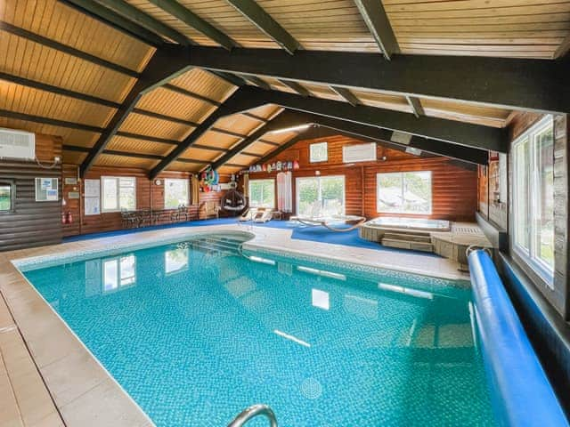 Hot tub | Culver Cottage - Fox Valley Cottages, Looe