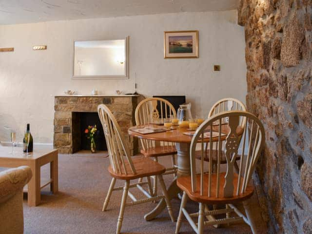 Living room/dining room | Henhouse - Tokenbury Manor Cottages, Liskeard