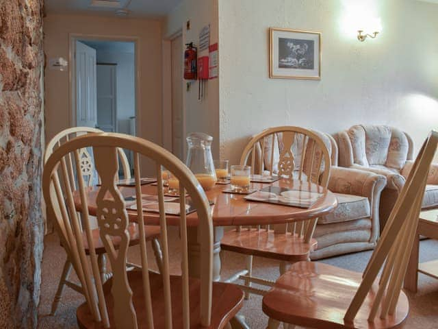 Living room/dining room | Henhouse - Tokenbury Manor Cottages, Liskeard