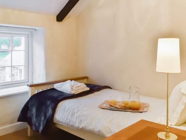 Single bedroom | Haybarn - Tokenbury Manor Cottages, Liskeard