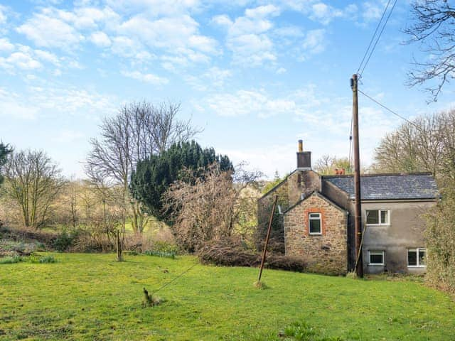 Garden and grounds | Lukesland Farm Cottage, Harford, Dartmoor National Park