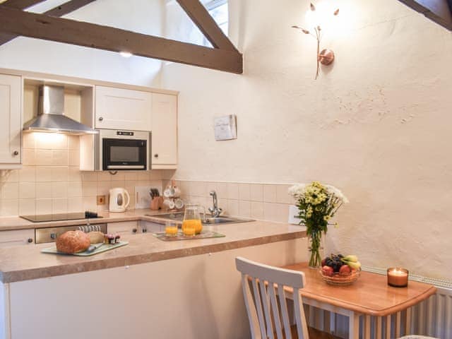 Kitchen/diner | The Piggery - Tokenbury Manor Cottages, Liskeard