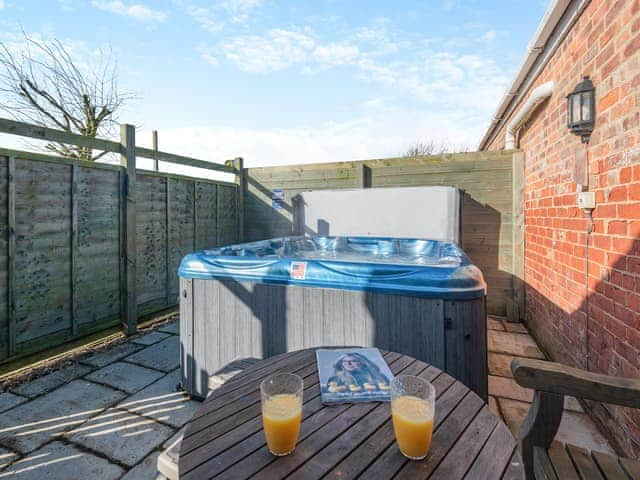 Hot tub | One Chainbridge Barns - Chainbridge Barns, Skegness