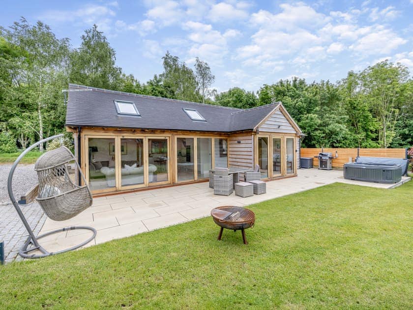 Exterior | Walford Lodge - Loxley Park Lodges, Uttoxeter