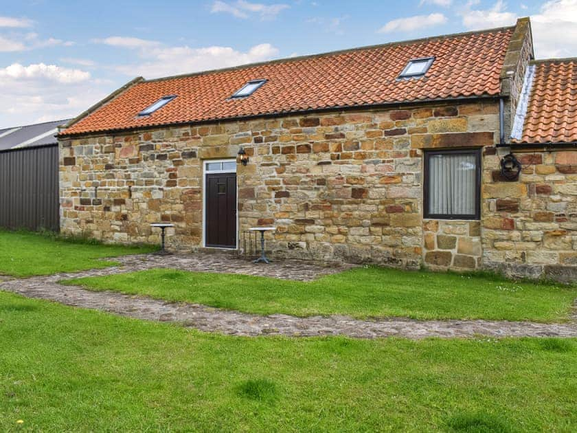 Exterior | Swift Cottage - East Ridge Farm Holiday Cottages, Staithes, near Saltburn-by-the-Sea