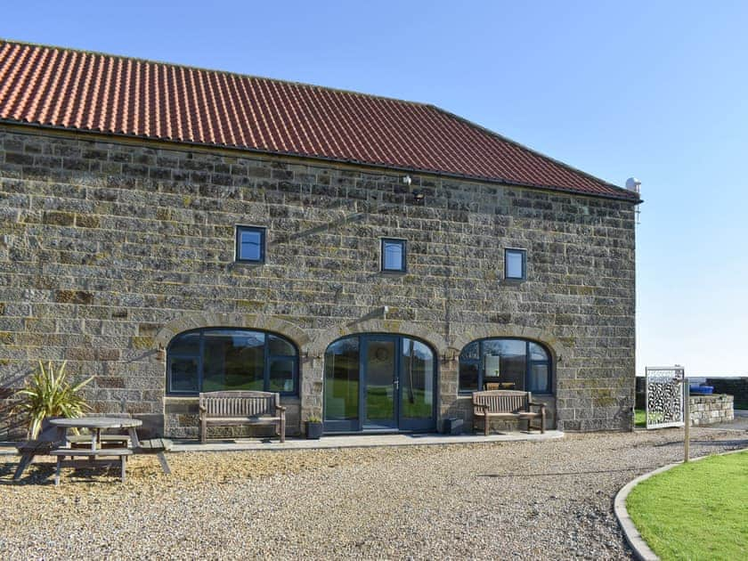 Sitting-out-area | The Granary - The Granary Cottages, Whitby