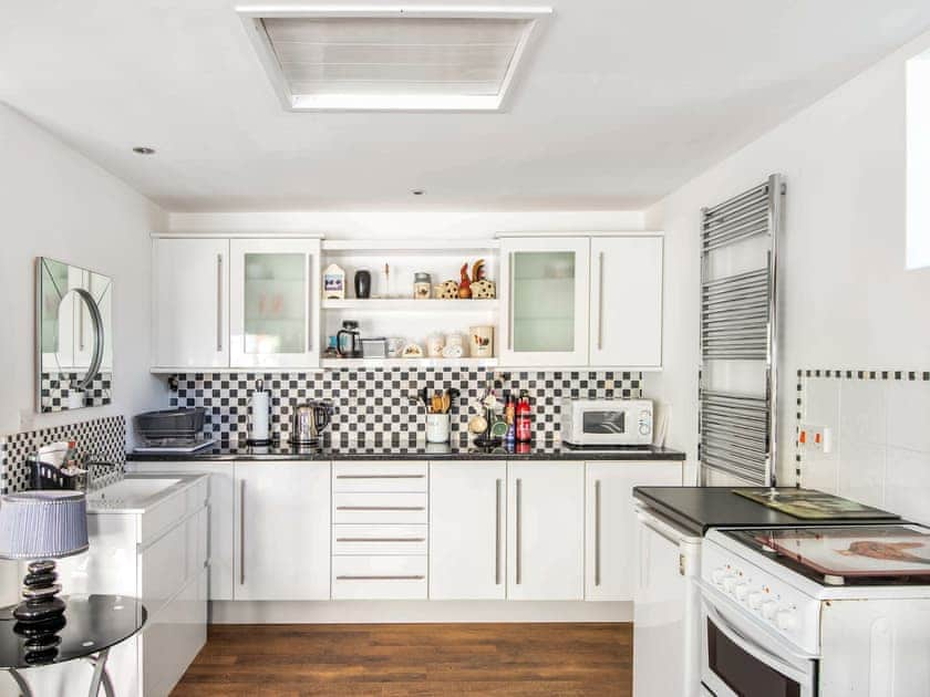 Kitchen | The Haven - Frankaborough Farm Cottages, Lifton