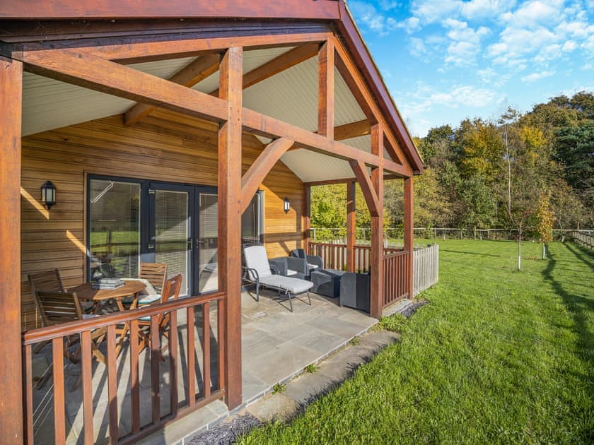 Exterior | Winston Lodge - Birchdale Lodges & Alpaca&rsquo;s, Norton Disney, near Lincoln