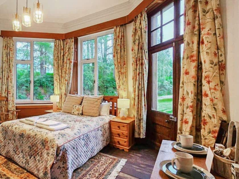 Bedroom | The Garden Apartment - Country House Holidays, Lairg