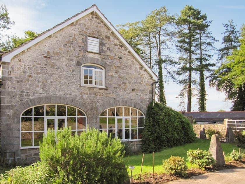 Exterior | Brewhouse - Glynhir Estates, Llandybie