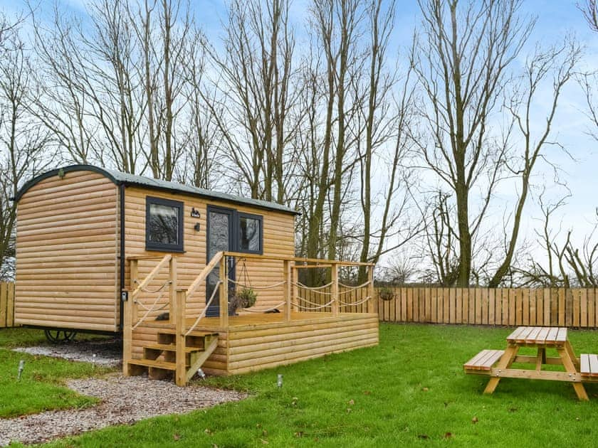 Exterior | The Rams Rest - Shamrock Shepherds Huts, Kirby Misperton