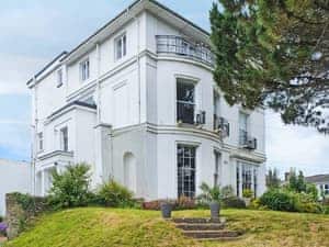 Exterior | Solent Charm, Ryde