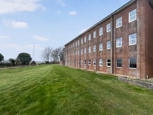 Exterior |  Apartment 98 - Herstmonceux Castle Estate, Herstmonceux