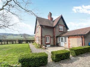 Exterior | Tyn Y Coed, Mold and the Clwydian Range