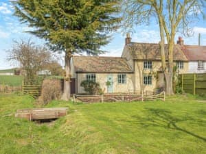Exterior | Rookery Cottage, St Neots