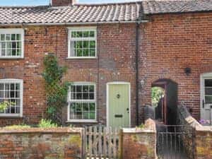Exterior | Eva&rsquo;s Cottage, Wenhaston