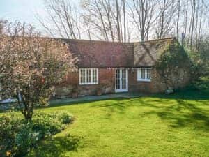 Exterior | Cottage 4 - Oaklands Farm, East Tytherley