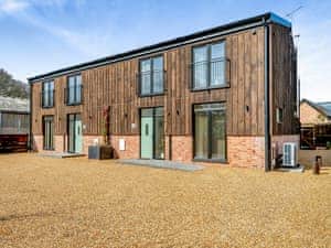Exterior | Old Barn 2 - Bedborough Farm Cottages, Wimborne