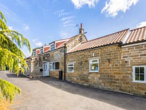 Exterior | Rigg Farm Cottage, Stainsacre, near Robin Hood&rsquo;s Bay
